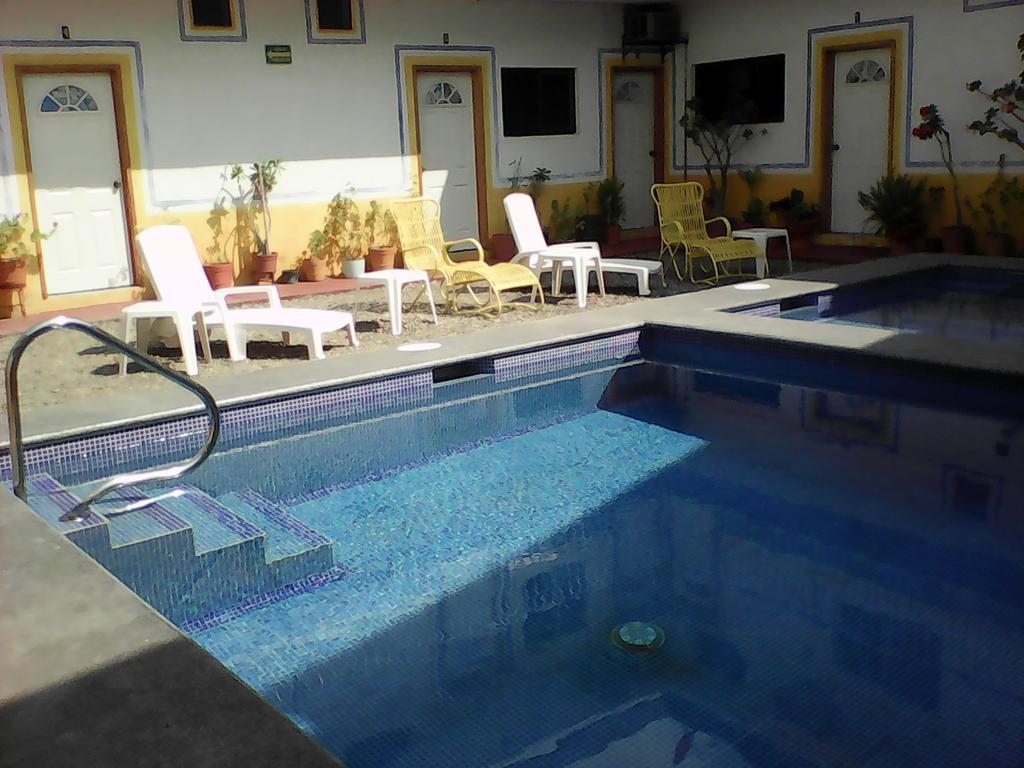 בארה דה נבידאד Hotel Sarabi מראה חיצוני תמונה