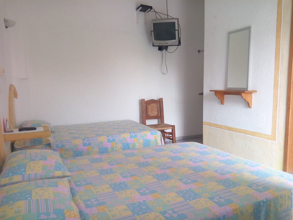 בארה דה נבידאד Hotel Sarabi מראה חיצוני תמונה