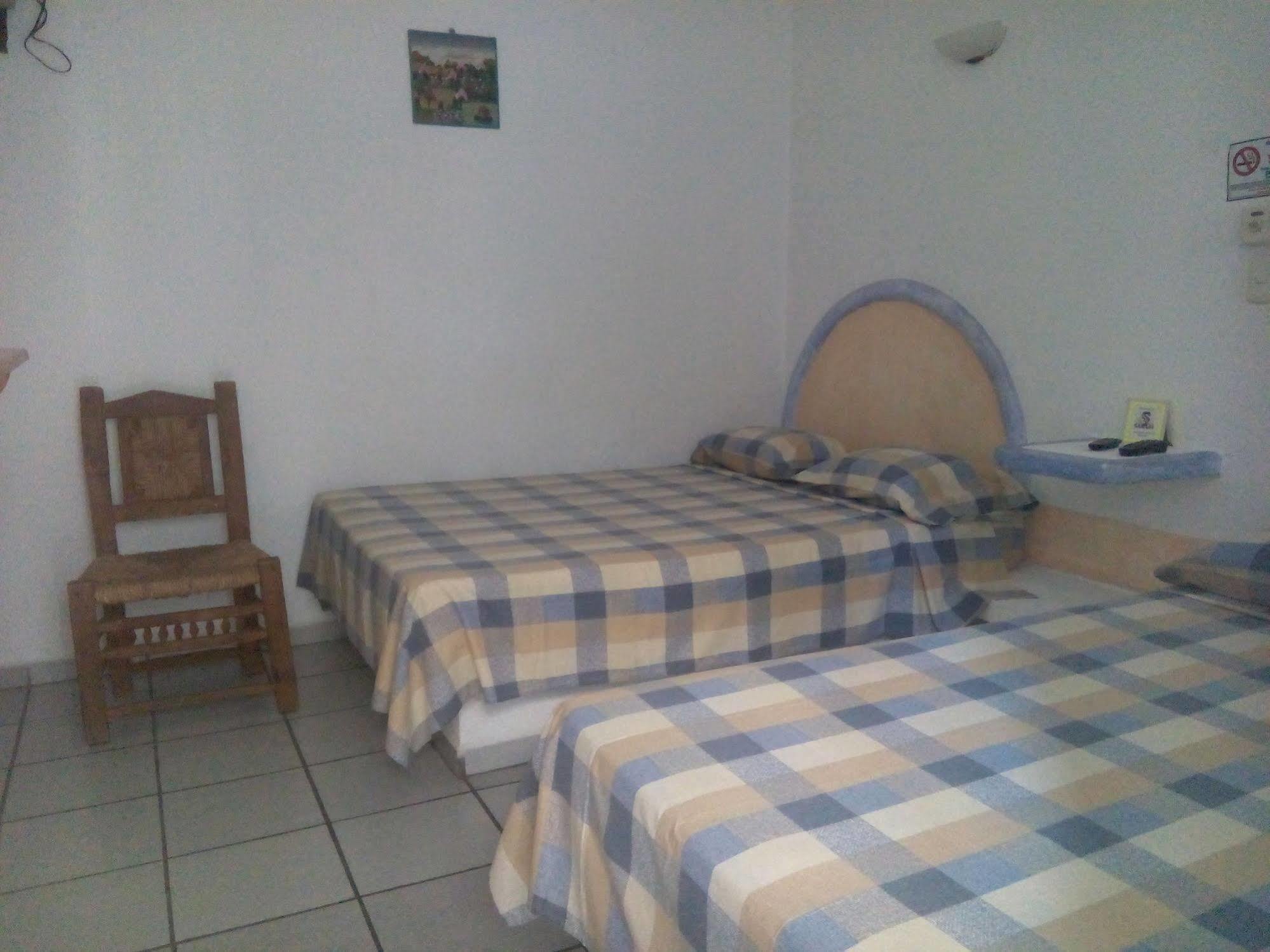 בארה דה נבידאד Hotel Sarabi מראה חיצוני תמונה